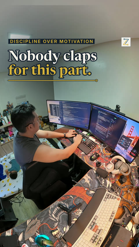 Cover: Nobody claps (desk timelapse)